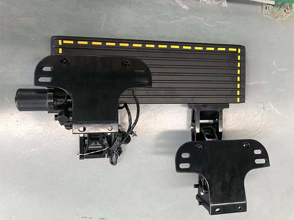 在更換配件時應遵循專業(yè)操作規(guī)程使用合適的工具和設備